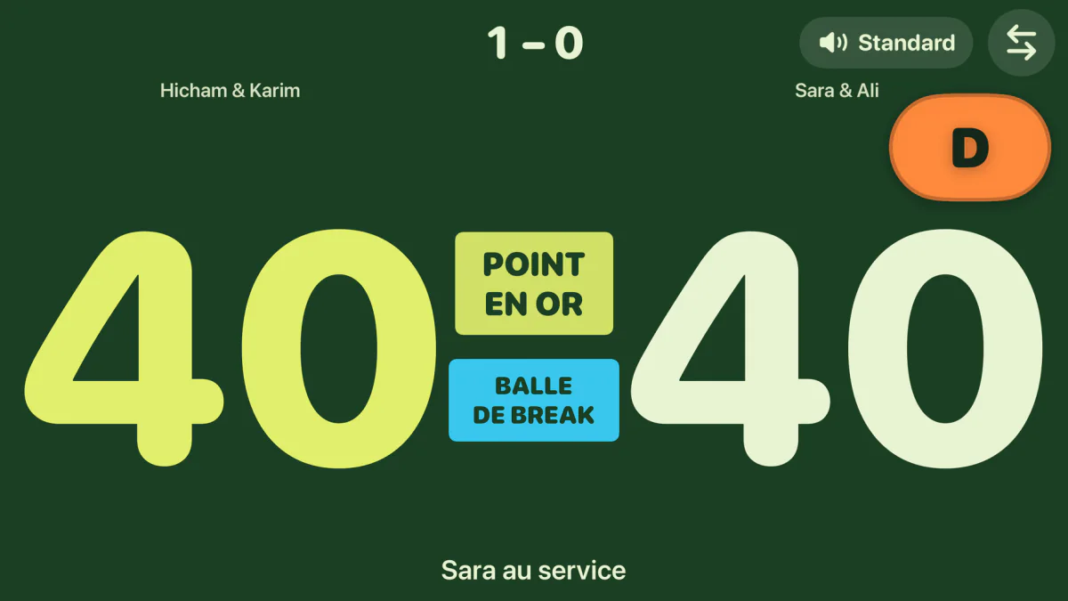 Grand tableau de score en mode paysage à 40-40 avec le badge point en or